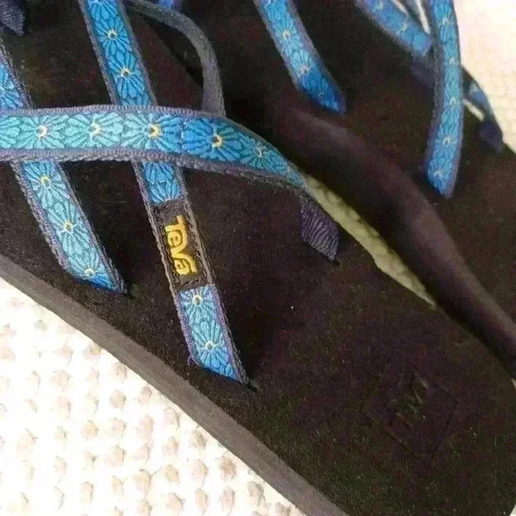 Teva Multi Strap Padded Sole Slip on Sandals Black and Blue. Size 10. Previously - Picture 5 of 11